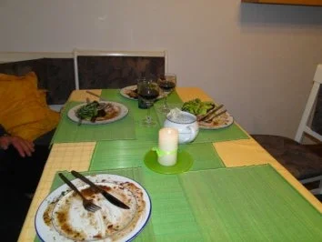 Gänsekeulen (eingelegt) mit Apfelrotkohl und Rosenkohl und selbstgemachte Knödell von - Rezept - Bild Nr. 5