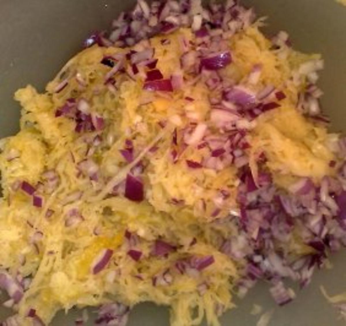 Bilder für Sauerkraut rohe Beilage / Keine STERNEN vergeben bitte!!! - Rezept