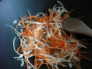 SALAT / FELDSALAT MIT WURZELGEMÜSE - Rezept - Bild Nr. 2