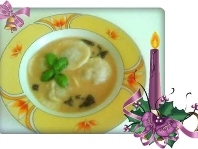 Steinpilzbouillon mit Maultaschen - Rezept