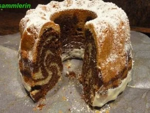 Rezept: KuchenZwerg: MARMOR-GUGELHUPF Bild Nr. 9 KuchenZwerg: MARMOR-GUGELHUPF - Rezept - Bild Nr. 9