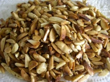 Schokoladen-Mandelsplitter "Les Rocher" - Rezept - Bild Nr. 3