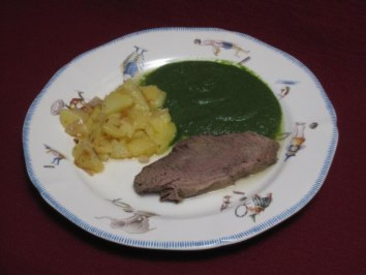 Bilder für Tafelspitz mit verschiedenen Meerrettichsoßen, Spinat und Bratkartoffeln - Rezept