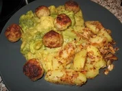 Hackbällchen mit Broccoli-Blumenkohl-Kokos-Curry - Rezept