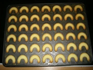 Vanillekipferl vom Backblech - Rezept - Bild Nr. 5