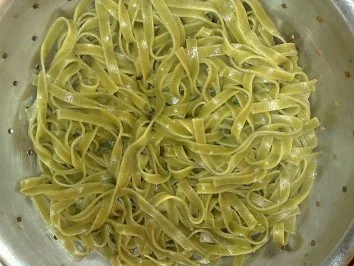 Spinatnudel mit Bolognese mnd Mozarella überbacken / Keine STERNEN vergeben bitte!!! - Rezept - Bild Nr. 15