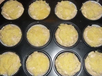Nussmuffins mit Kokoshaube - Rezept - Bild Nr. 5