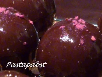 Rezept: Marzipan-Grappa-Pralinen Marzipan-Grappa-Pralinen - Rezept