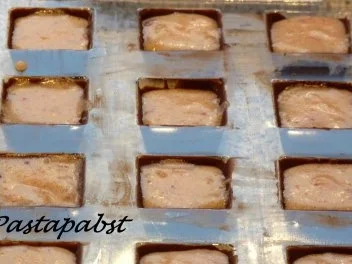 Rezept: Marzipan-Grappa-Pralinen Bild Nr. 5 Marzipan-Grappa-Pralinen - Rezept - Bild Nr. 5