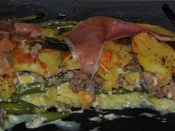 Deftiger Bohnen-Rinderhack-Auflauf mit Kartoffeln - Rezept - Bild Nr. 2