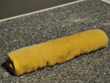 Hackfleischstrudel a la tonka mit Tomatensauce - Rezept - Bild Nr. 4