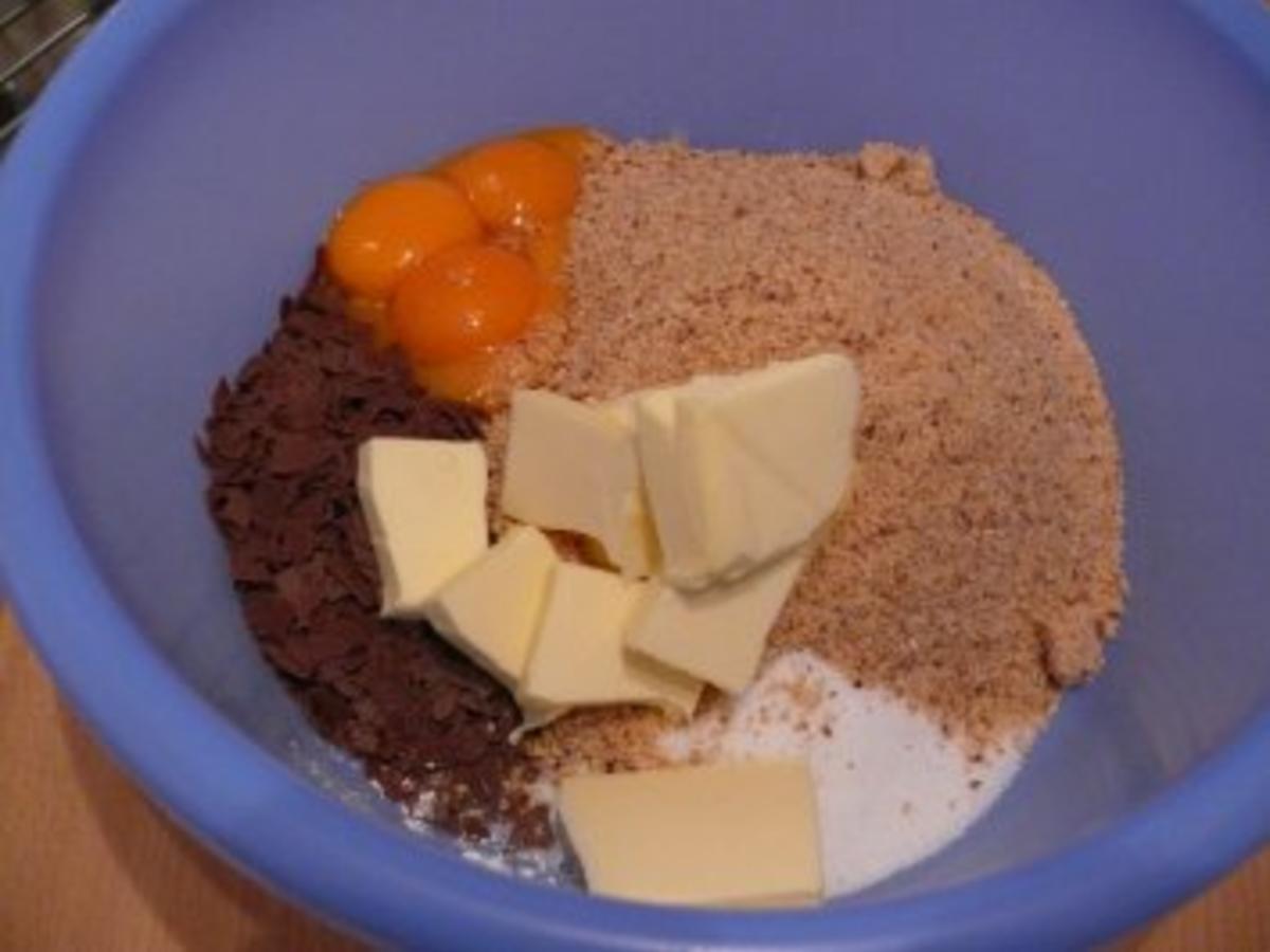 Eierlikörtorte mit Haselnußboden - von sisimax100