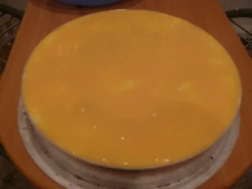 Eierlikörtorte mit Haselnußboden - Rezept - Bild Nr. 9