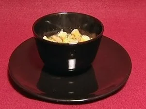 Goldgebratener Seeteufel mit asiatischem Gemüse und Yuzu (Xenia Seeberg) - Rezept