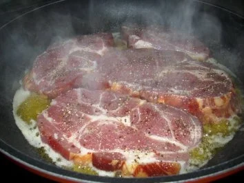 Rezept: Teufelchens Kasslersteak mit Zwiebel-Kartoffeln Teufelchens Kasslersteak mit Zwiebel-Kartoffeln - Rezept