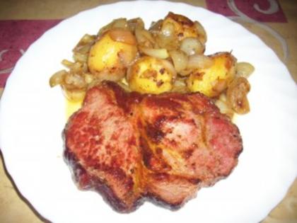 Teufelchens Kasslersteak mit Zwiebel-Kartoffeln