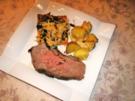Roastbeef mit Ofenkartoffel und der anderen Brotbeilage - Rezept