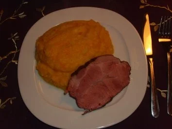 Tellergerichte: Rübenmus mit Kasseler - Rezept