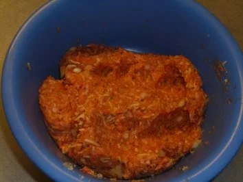 Tellergerichte: Paprikaschoten mit Käse-Hack-Füllung - Rezept - Bild Nr. 3