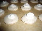 Kikis Walnuss-Amaretto-Makronen - Rezept