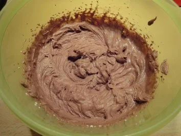 Rezept: Eierlikör-Nougat-Torte Bild Nr. 3 Eierlikör-Nougat-Torte - Rezept - Bild Nr. 3