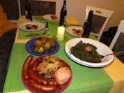 Rezept: Grรผnkohl mit Birnen und karamellisierten Drillingen Grรผnkohl mit Birnen und karamellisierten Drillingen - Rezept