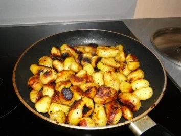 Rezept: Grünkohl mit Birnen und karamellisierten Drillingen Bild Nr. 13 Grünkohl mit Birnen und karamellisierten Drillingen - Rezept - Bild Nr. 13