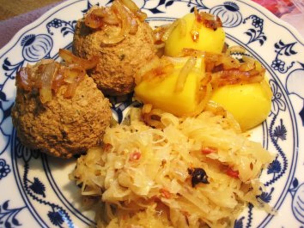 Leberknödel mit Sauerkraut - einfach - von mimi