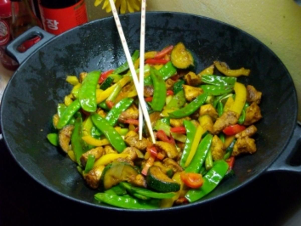 Asiatische Hähnchen-Gemüse-Pfanne - Rezept