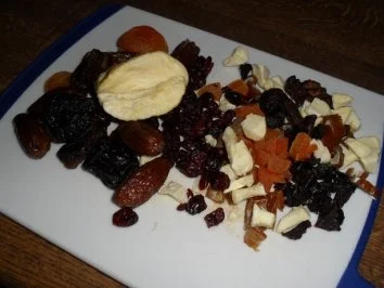 Rezept: Weihnachtsgebäck: Fruchtige Plätzchen ca. 40 - 50 Stück Bild Nr. 3 Weihnachtsgebäck: Fruchtige Plätzchen ca. 40 - 50 Stück - Rezept - Bild Nr. 3