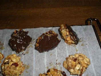 Rezept: Weihnachtsgebäck: Fruchtige Plätzchen ca. 40 - 50 Stück Bild Nr. 11 Weihnachtsgebäck: Fruchtige Plätzchen ca. 40 - 50 Stück - Rezept - Bild Nr. 11