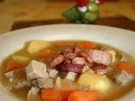 Karotteneintopf mit Schweinefleisch und Speck (mit Bild und Raupi) - Rezept