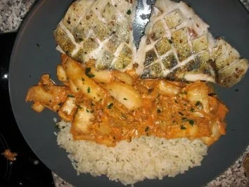 Knusperzander mit Chinakohl und Tomatensahne - Rezept - Bild Nr. 3