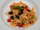 Farfalle mit Tomaten und Oliven - Rezept