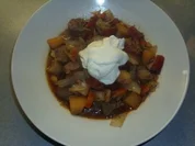 Fleischgerichte: Gulasch Russische Art - Rezept