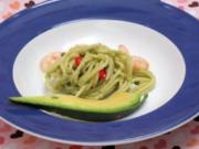Spaghetti-Salat mit Avocado und Garnelen - Rezept