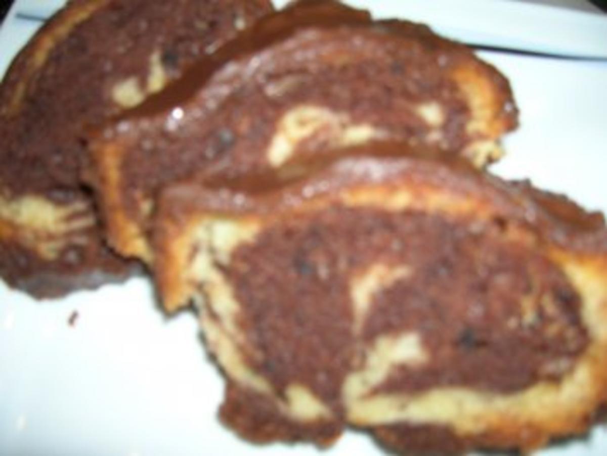 Marmorkuchen mit Mandel und Creme fraiche - Rezept