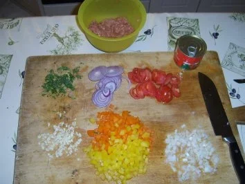 Rezept: Hackfleisch-Pizza Mediteran Bild Nr. 5 Hackfleisch-Pizza Mediteran - Rezept - Bild Nr. 5