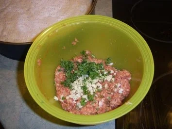 Rezept: Hackfleisch-Pizza Mediteran Bild Nr. 6 Hackfleisch-Pizza Mediteran - Rezept - Bild Nr. 6