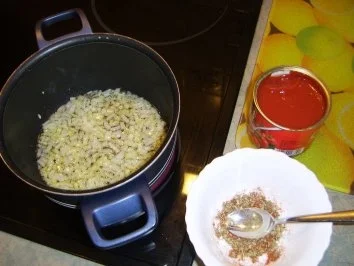 Rezept: Hackfleisch-Pizza Mediteran Bild Nr. 7 Hackfleisch-Pizza Mediteran - Rezept - Bild Nr. 7