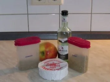 Rezept: Camenbert mit Apfel Bild Nr. 2 Camenbert mit Apfel - Rezept - Bild Nr. 2