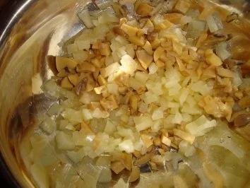 GEFLÜGELSALAT MIT TOASTBROT - Rezept - Bild Nr. 2