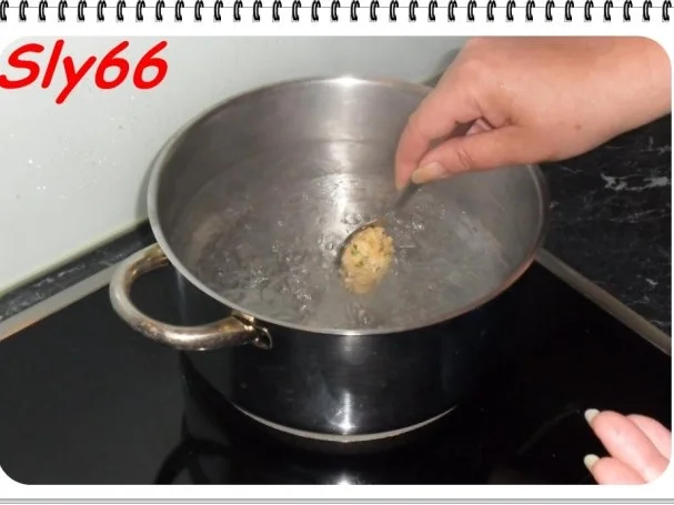 Rezept: Suppen:Grießnockerl-Suppe Bild Nr. 6 Suppen:Grießnockerl-Suppe - Rezept - Bild Nr. 6