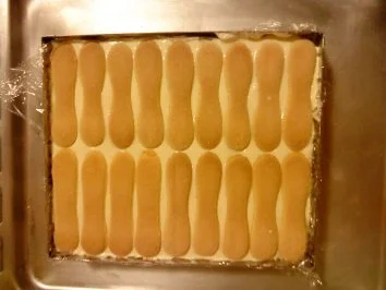 Rezept: Bananentiramisu mit Mascarponecreme auf Schokoladenspiegel Bild Nr. 7 Bananentiramisu mit Mascarponecreme auf Schokoladenspiegel - Rezept - Bild Nr. 7