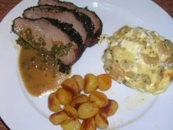 Kalbstafelspitz,  gebraten, mit lauwarmer Espresso-Vinaigrette an Champignongratin - Rezept - Bild Nr. 3