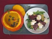 Kürbissüppchen mit lauwarmem Rote-Bete-Salat - Rezept