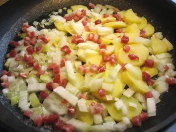 Rosenkohl-Geröstel mit Käse-Hamburgern ... - Rezept - Bild Nr. 3