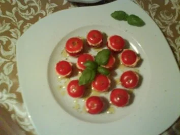 Gefüllte Cocktailtomaten mit Ricottacremefüllung - Rezept - Bild Nr. 4