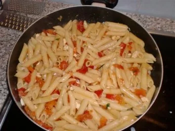 Rezept: Paprika Nudelauflauf Vegetarisch Bild Nr. 3 Paprika Nudelauflauf Vegetarisch - Rezept - Bild Nr. 3