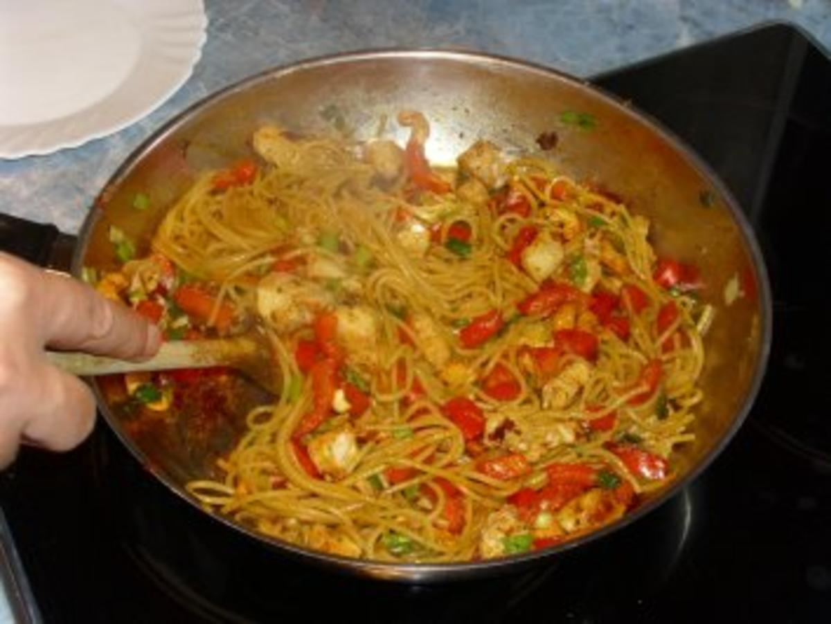 Gebratene Nudeln Curry als Dinner for two - Rezept - Bild Nr. 2